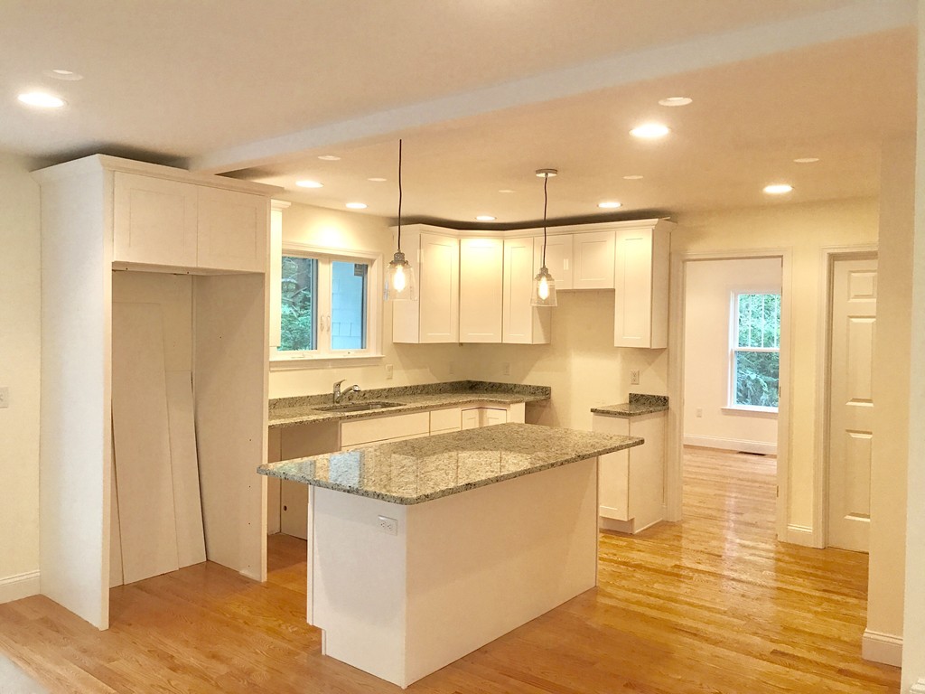 8 Bear Hill Road Merrimac, MA 01860 - Photo 2 of 10 Gallery Image 2