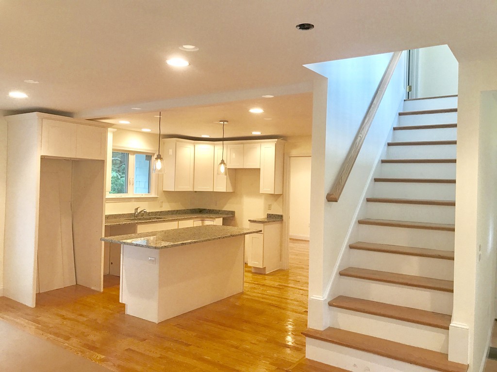 8 Bear Hill Road Merrimac, MA 01860 - Photo 4 of 10 Gallery Image 4