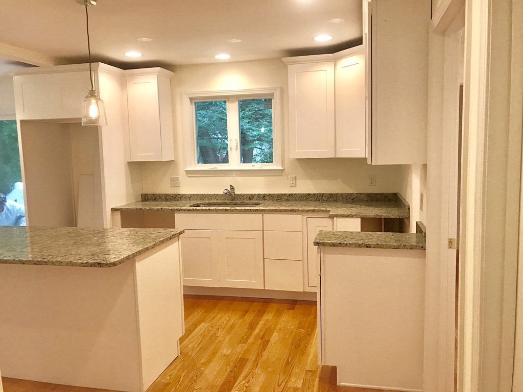 8 Bear Hill Road Merrimac, MA 01860 - Photo 5 of 10 Gallery Image 5