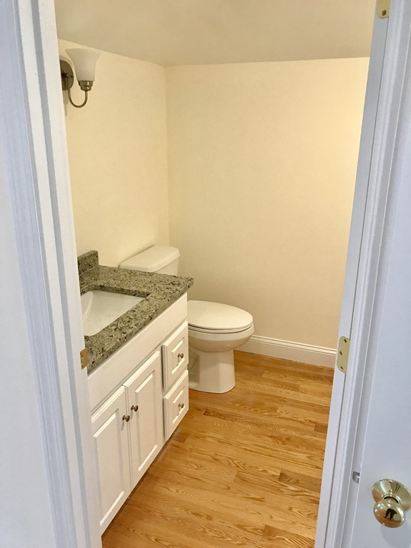 8 Bear Hill Road Merrimac, MA 01860 - Photo 7 of 10 Gallery Image 7
