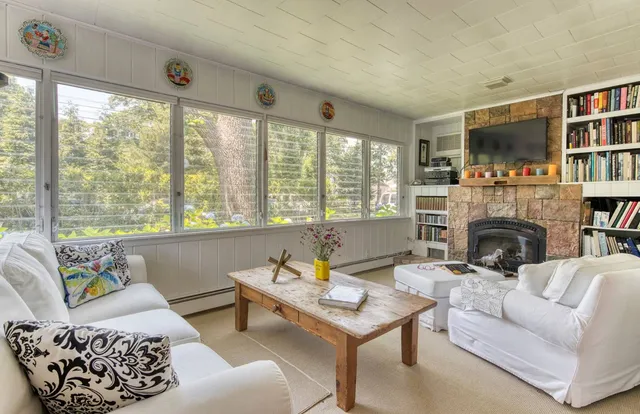 $25,000 | 32 Chestnut Street, Sag Harbor, NY 11963