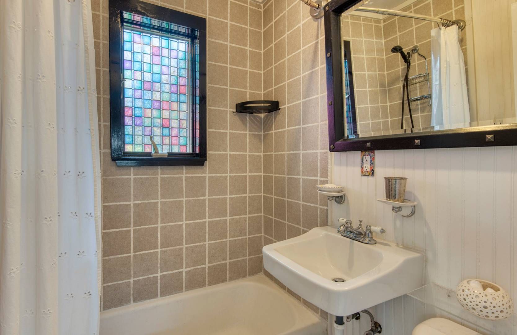 32 Chestnut Street Sag Harbor, NY 11963 - Photo 9 of 12