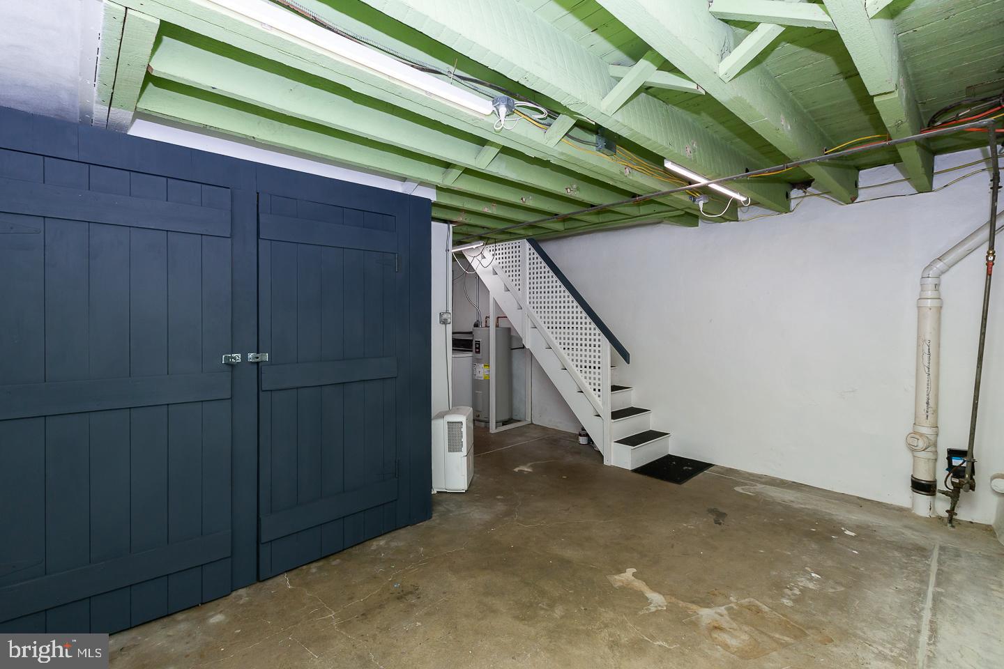 6609 Morris Park Road Philadelphia, PA 19151 - Photo 17 of 35 a view of an outdoor space