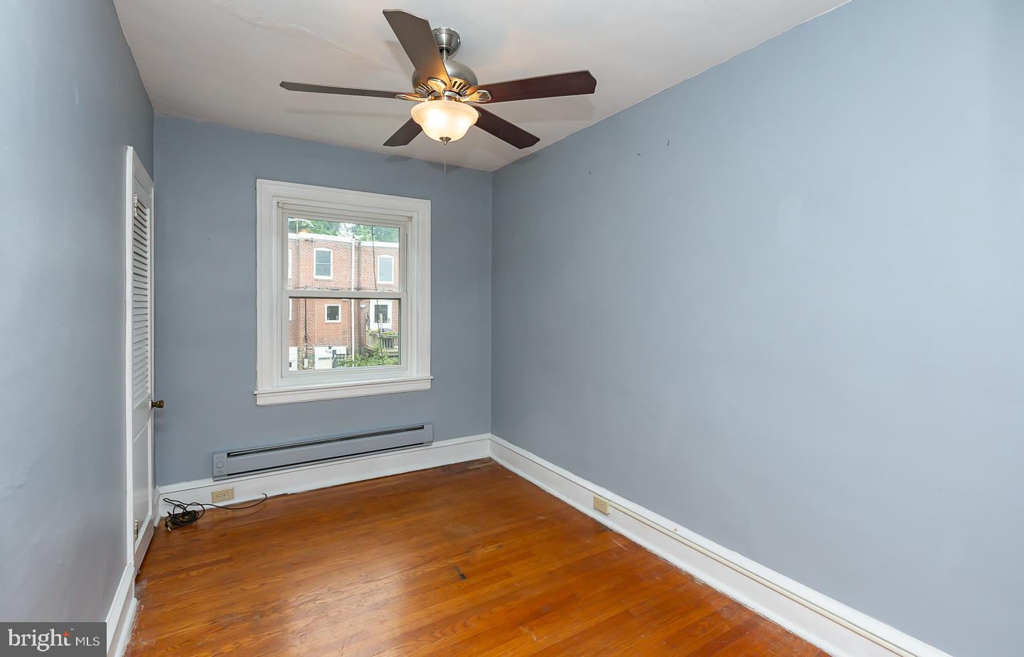 6609 Morris Park Road Philadelphia, PA 19151 - Photo 32 of 35 an empty room with a window
