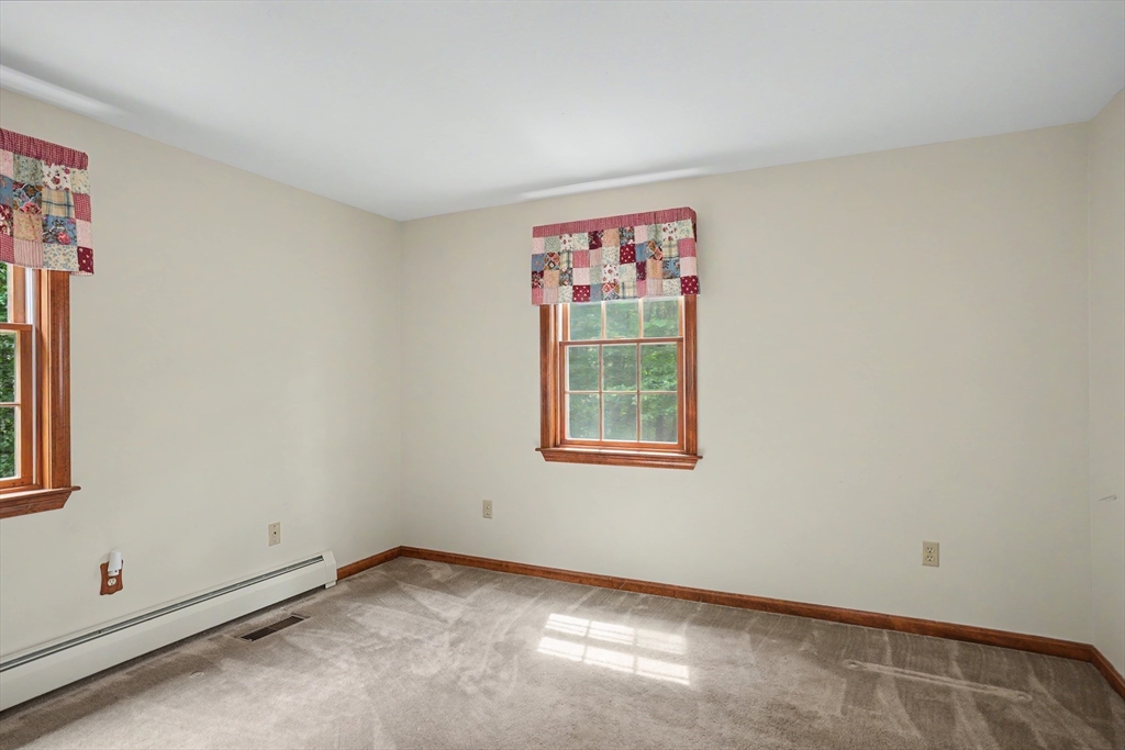 5 Ohio Road Tyngsborough, MA 01879 - Photo 28 of 34 Gallery Image 28