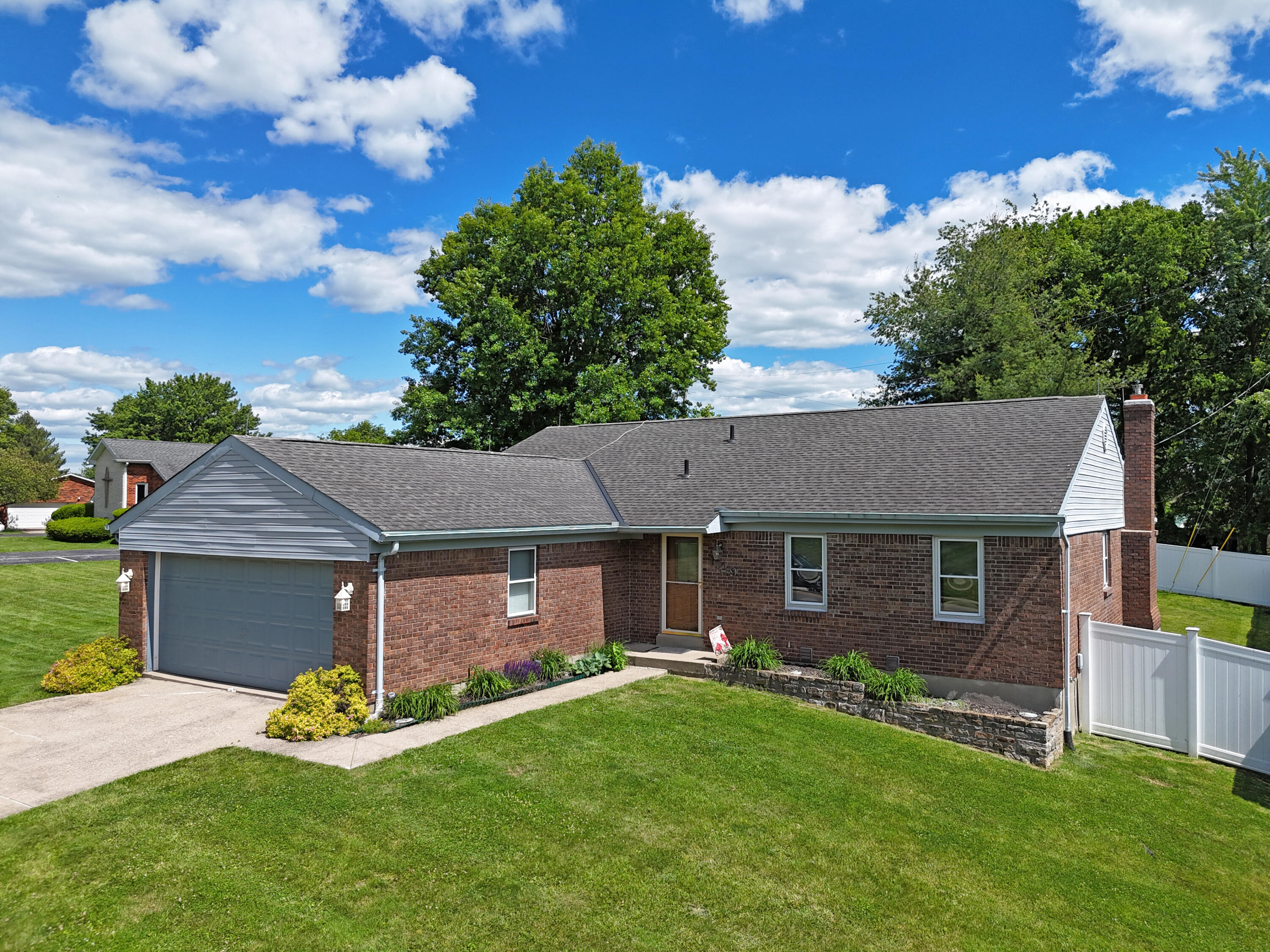 1129 Cayton Road Florence, KY 41042 - Photo 1 of 37