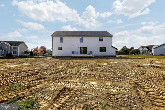 $590,000 | 42 Glenoak Court, Camden Wyoming, DE 19934