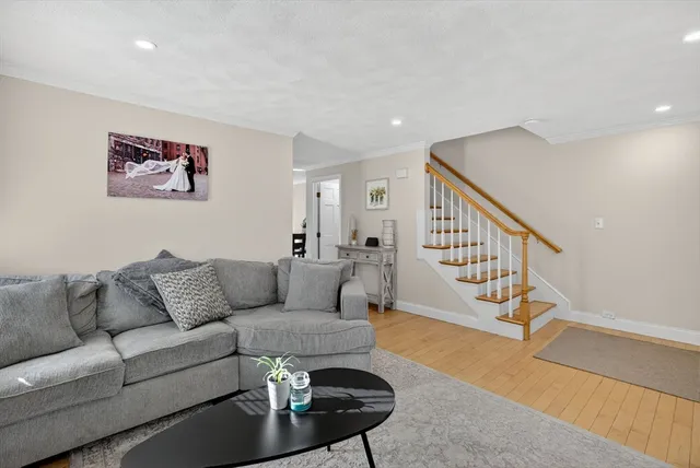 $420,000 | 20 Woodland Drive, Unit 330, Lowell, MA 01852