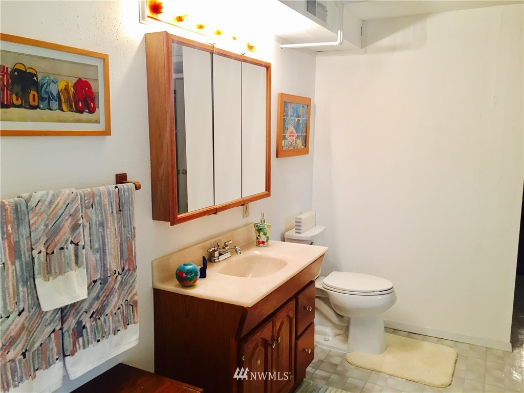 11 Northwest Riddell Road Bremerton, WA 98310 - Photo 16 of 21 Gallery Image 16