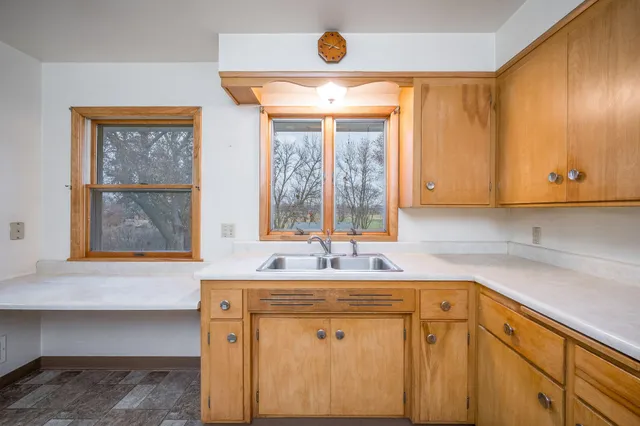 $170,000 | 847 South Hampton Street, Fairmont, MN 56031