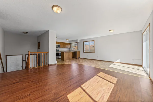 $425,000 | 3939 Westbury Drive, Eagan, MN 55123