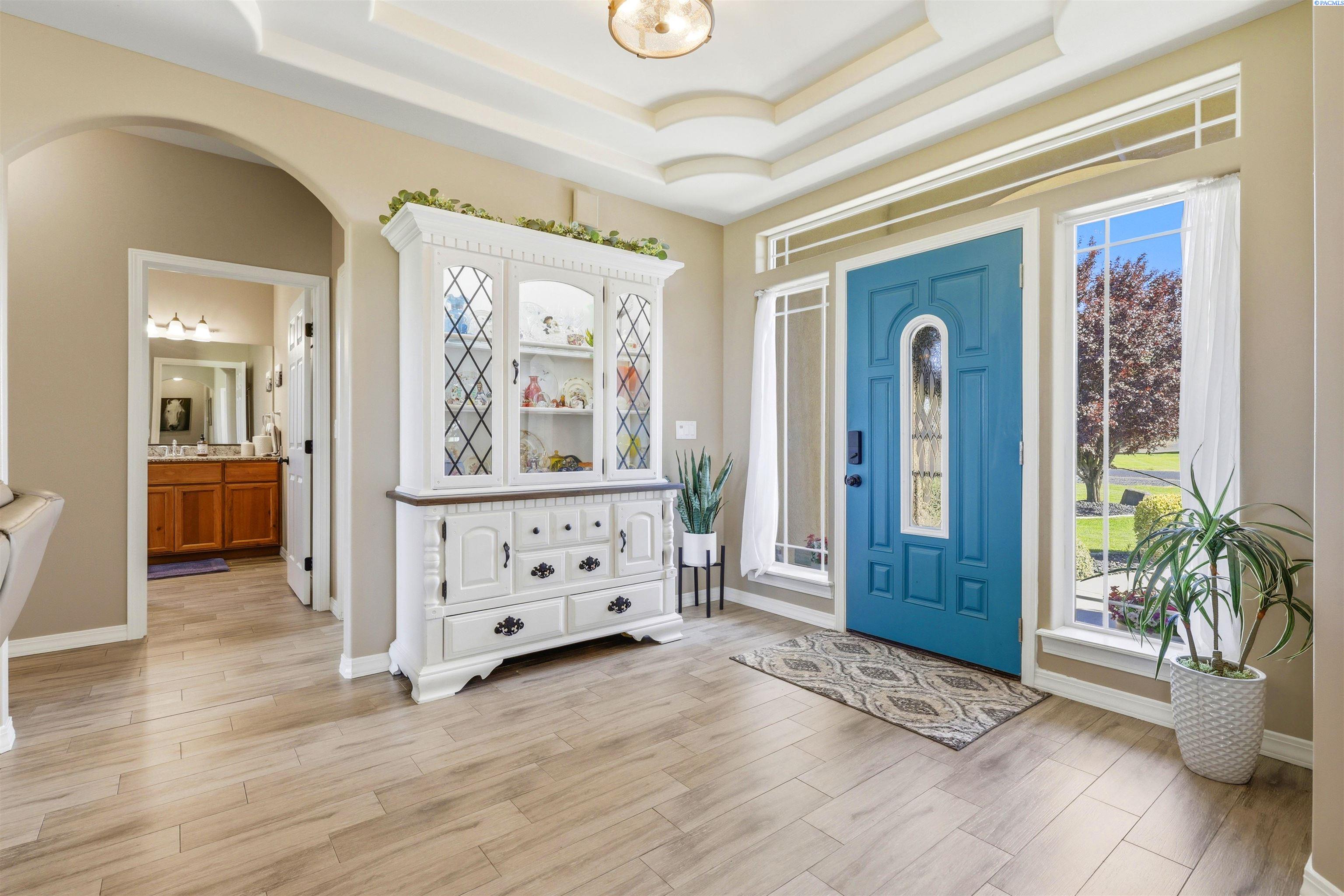 210704 East Schuster Road Kennewick, WA 99337 - Photo 6 of 48 Gallery Image 6