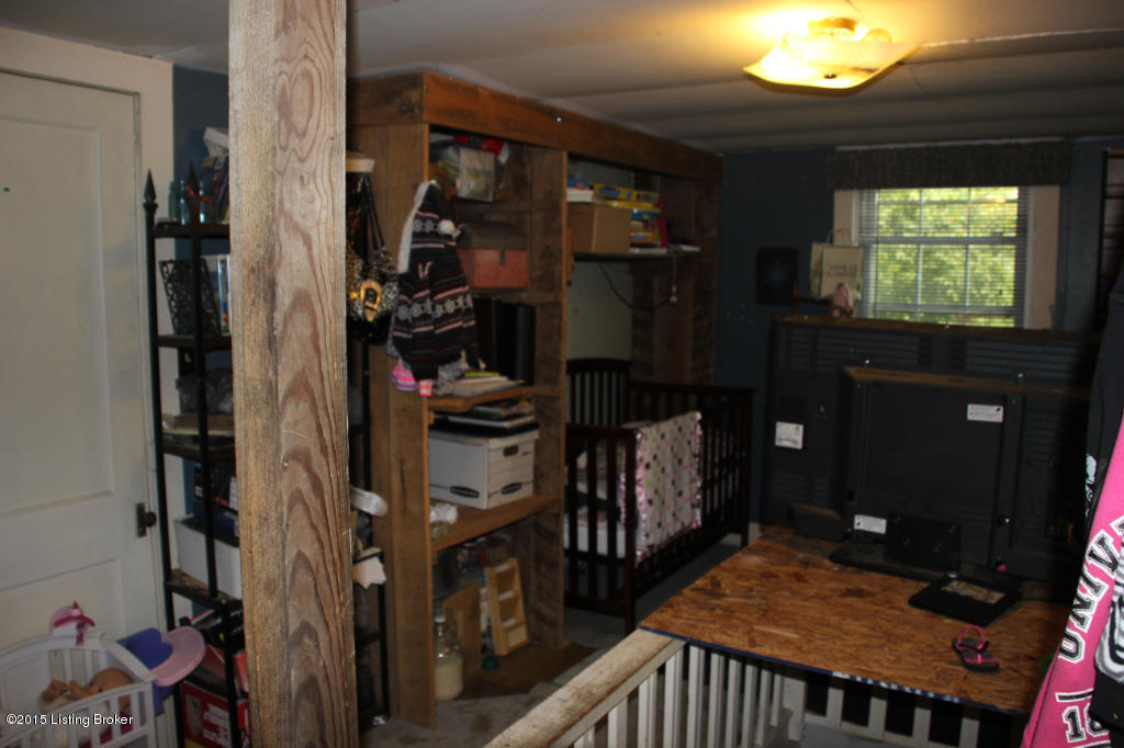 8701 Rucker Ridge Lane Louisville, KY 40299 - Photo 19 of 38 IMG_4767