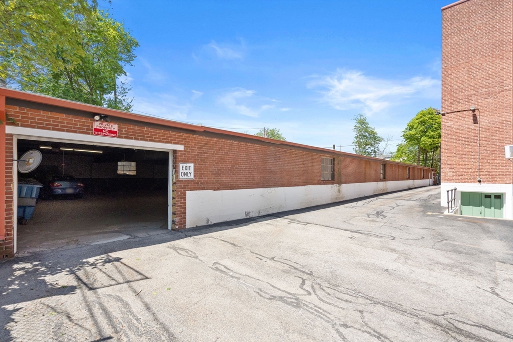 10 Ashland Street, Unit 2L Worcester, MA 01609 - Photo 5 of 22