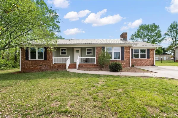 $365,000 | 3856 Azalea Lane, Trinity, NC 27370
