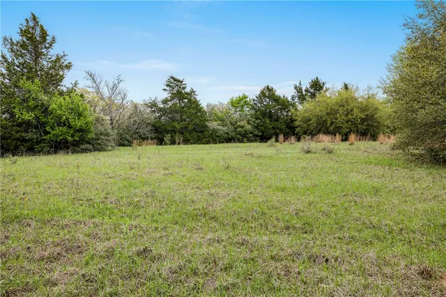 $316,250 | 433 County Road 433, Dime Box, TX 77853