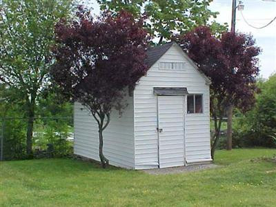 6079 Lexington Road Winchester, KY 40391 - Photo 39 of 51 Small storage building in backyard.