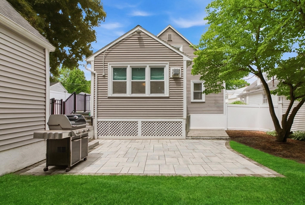 27 Topping Road Andover, MA 01810 - Photo 29 of 36