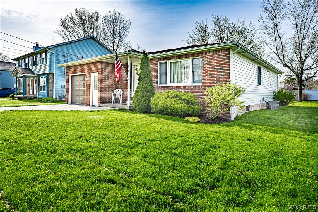 333 Hartford Road Amherst, NY 14226 - Photo 2 of 15