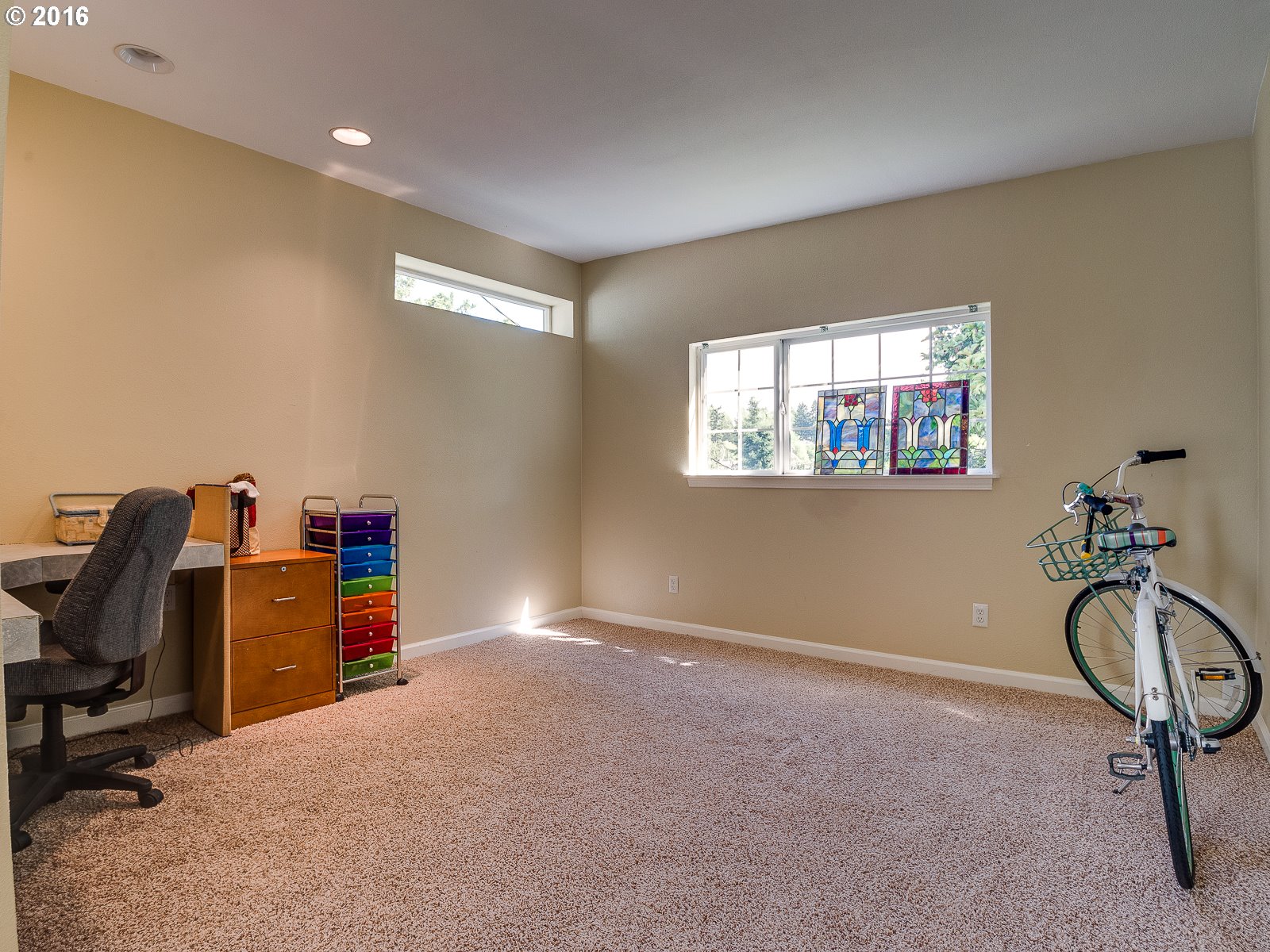 7766 Southwest Terwilliger Boulevard Portland, OR 97219 - Photo 22 of 31 Studio