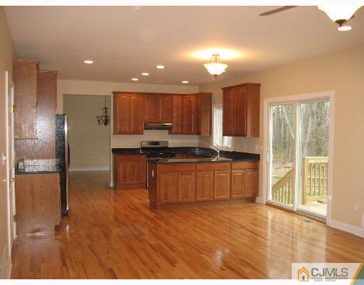 584 Ridge Road Monmouth Junction, NJ 08852 - Photo 4 of 5