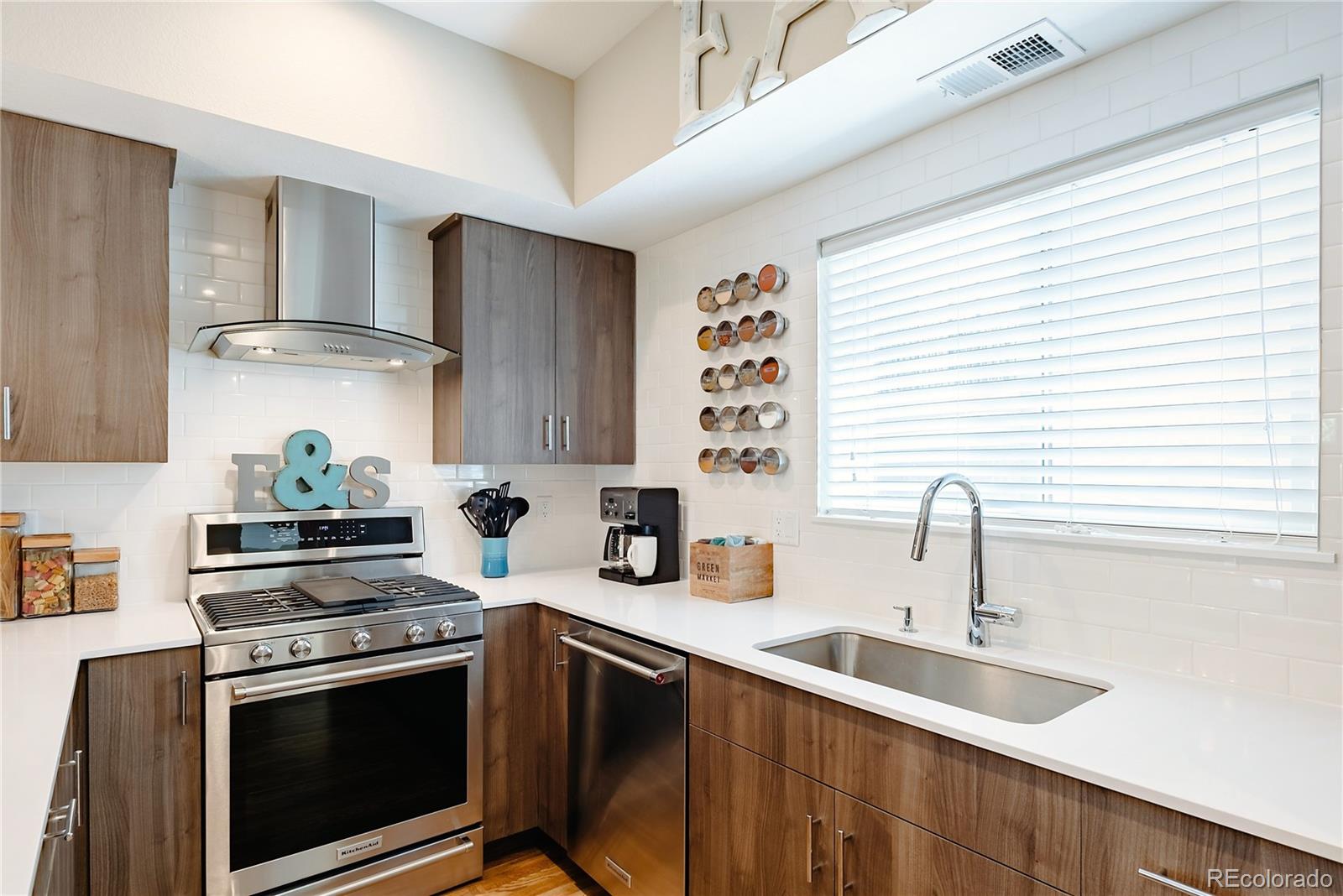 2738 Decatur Street Denver, CO 80211 - Photo 11 of 35 Gallery Image 11