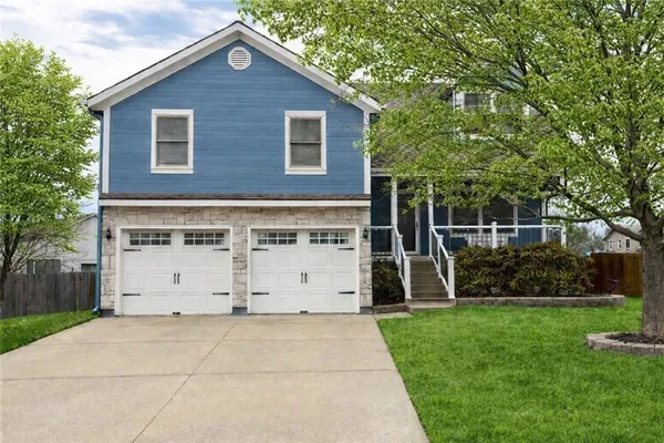 $405,000 | 7436 North Marsh Avenue, Kansas City, MO 64158