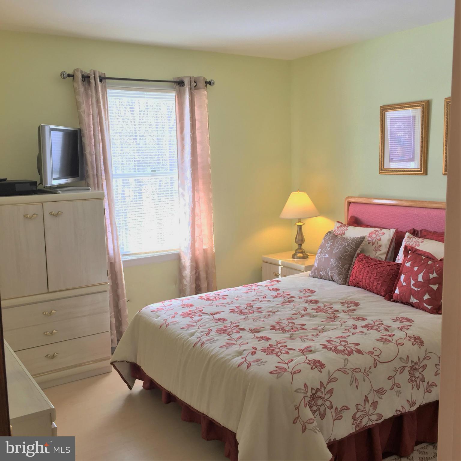 2491 Grimville Road Mount Airy, MD 21771 - Photo 12 of 30 Bedroom (Master)