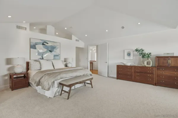 $4,749,000 | 11 Spinnaker Way, Coronado, CA 92118