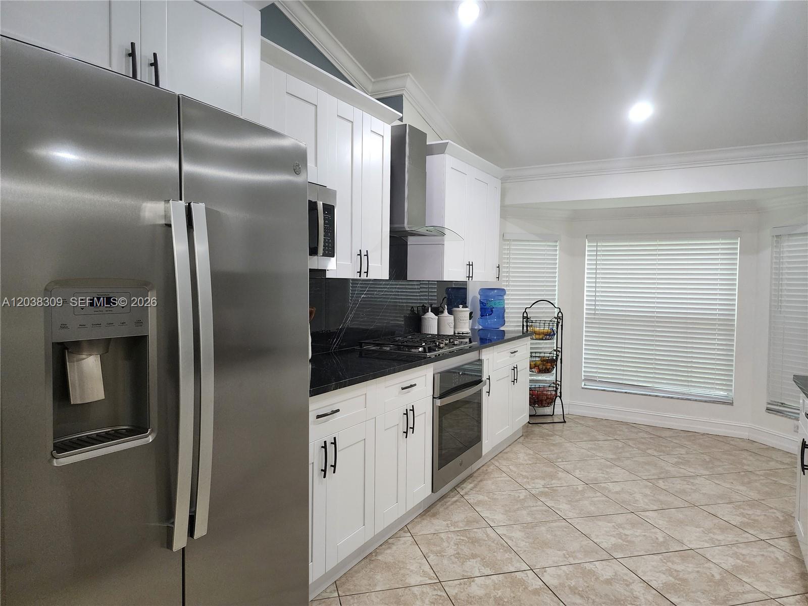 111 2nd Street Southeast Naples, FL 34117 - Photo 15 of 96