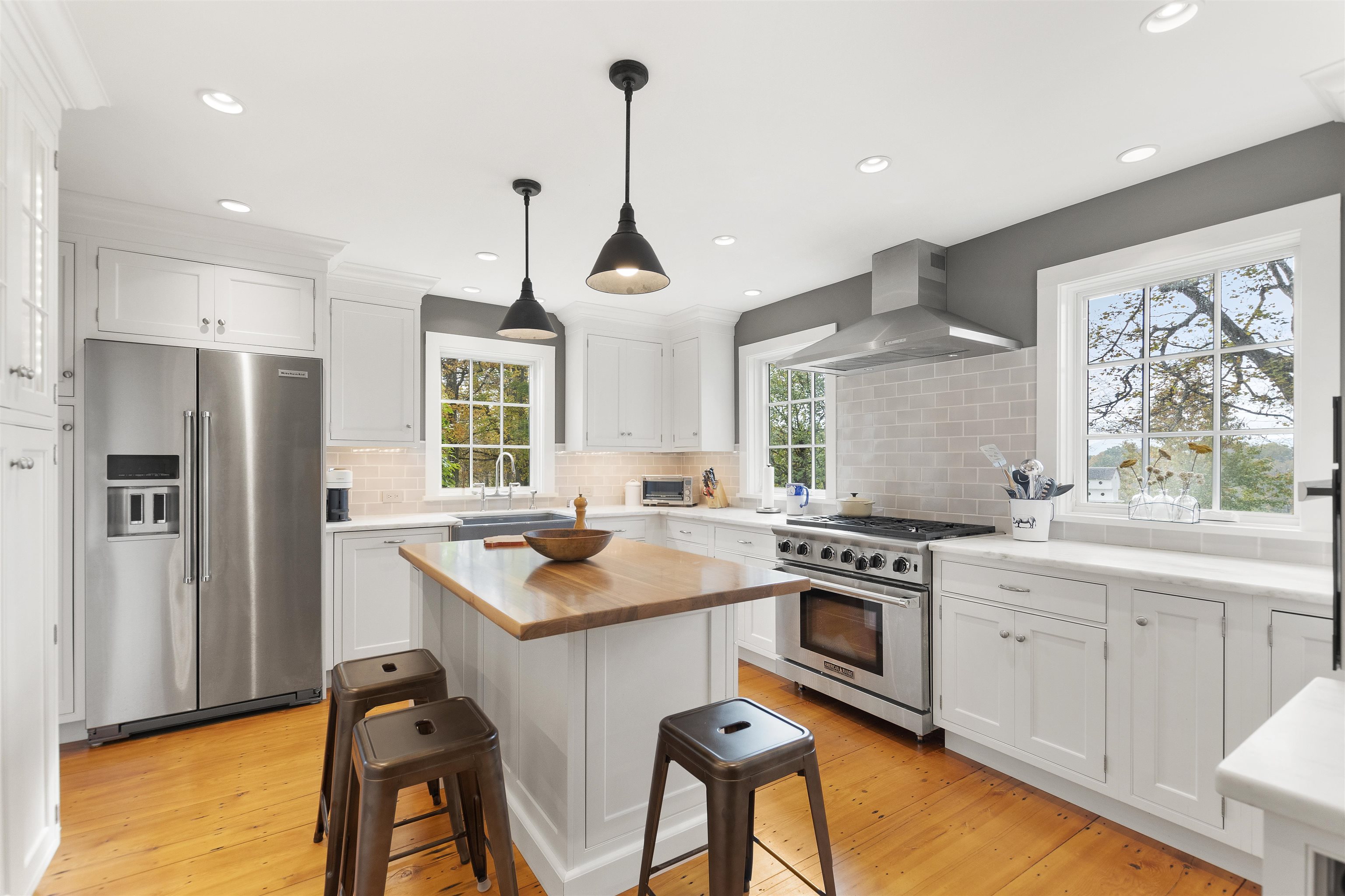 612 Cold Spring Road Shaftsbury, VT 05257 - Photo 4 of 40