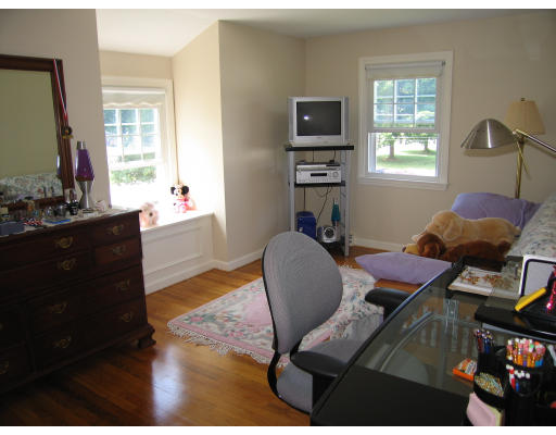 150 Mountainview Road East Longmeadow, MA 01028 - Photo 8 of 13 Gallery Image 8