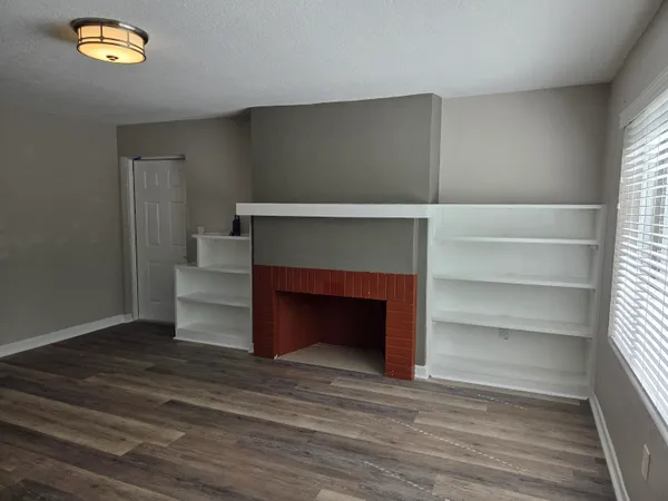 $2,200 | 501 North J Street, Unit 2, Lake Worth Beach, FL 33460