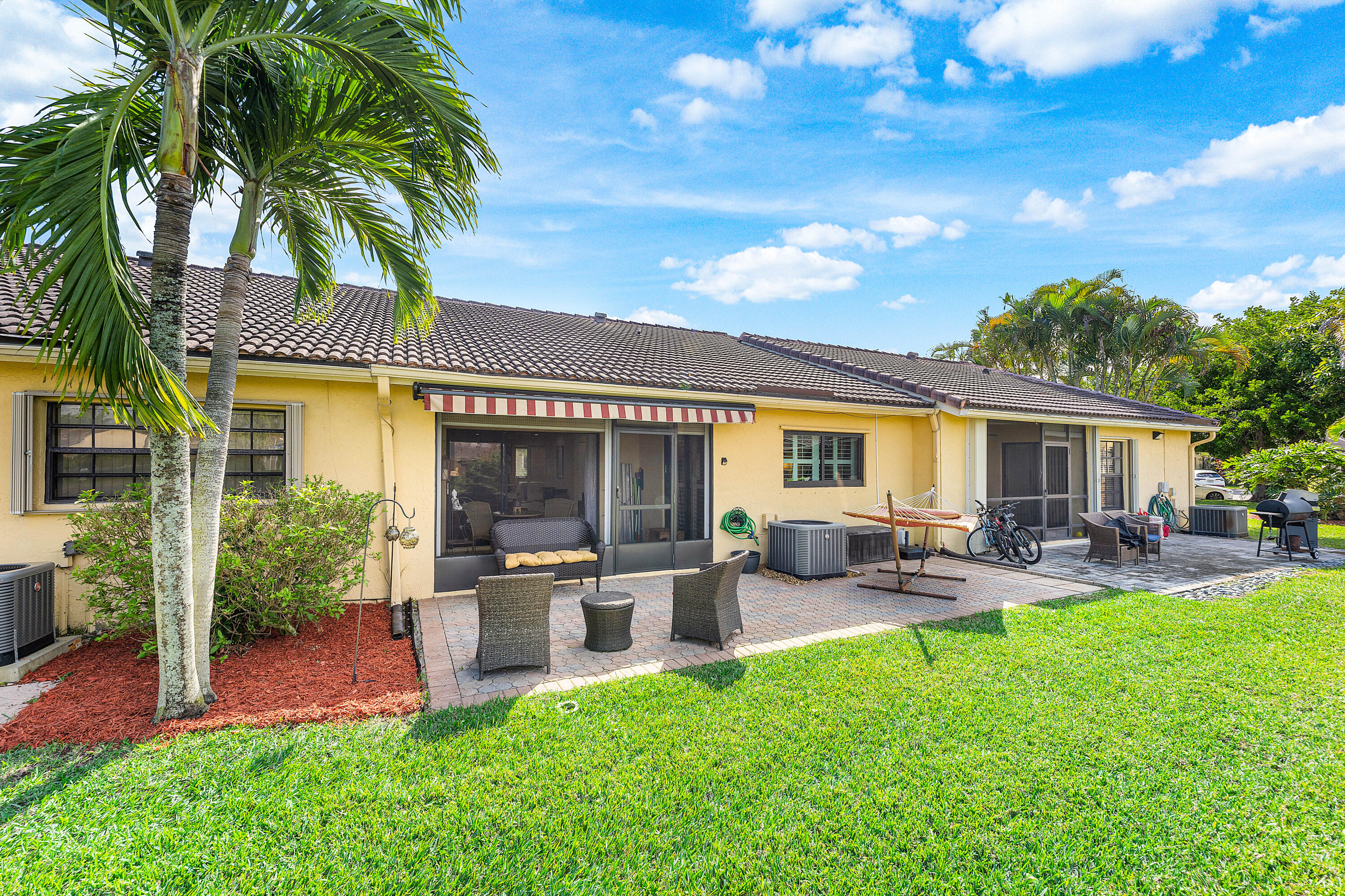 6846 Bridlewood Court Boca Raton, FL 33433 - Photo 20 of 26 Indoor-Outdoor Living