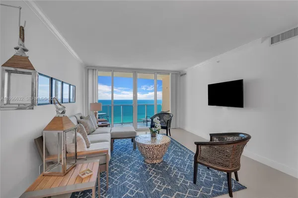 $4,500 | 2501 South Ocean Drive, Unit 1521, Hollywood, FL 33019