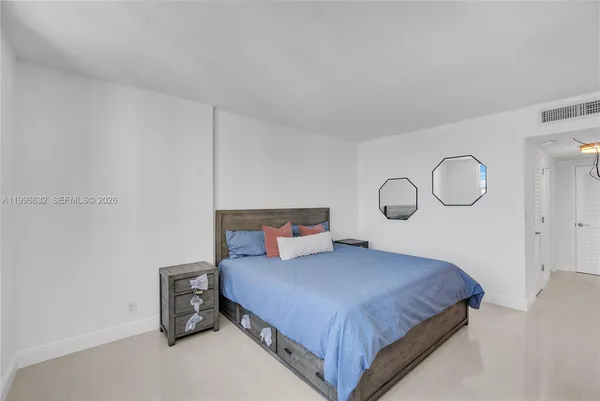$4,500 | 2501 South Ocean Drive, Unit 1521, Hollywood, FL 33019