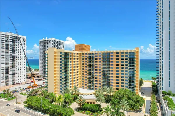 $4,500 | 2501 South Ocean Drive, Unit 1521, Hollywood, FL 33019