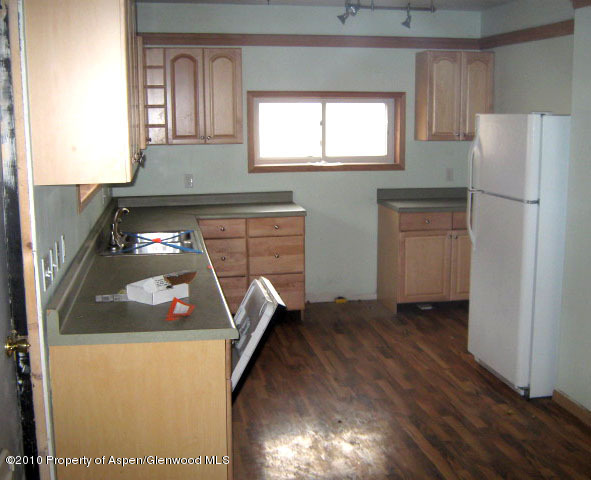 323 East 2nd Street Rifle, CO 81650 - Photo 4 of 5