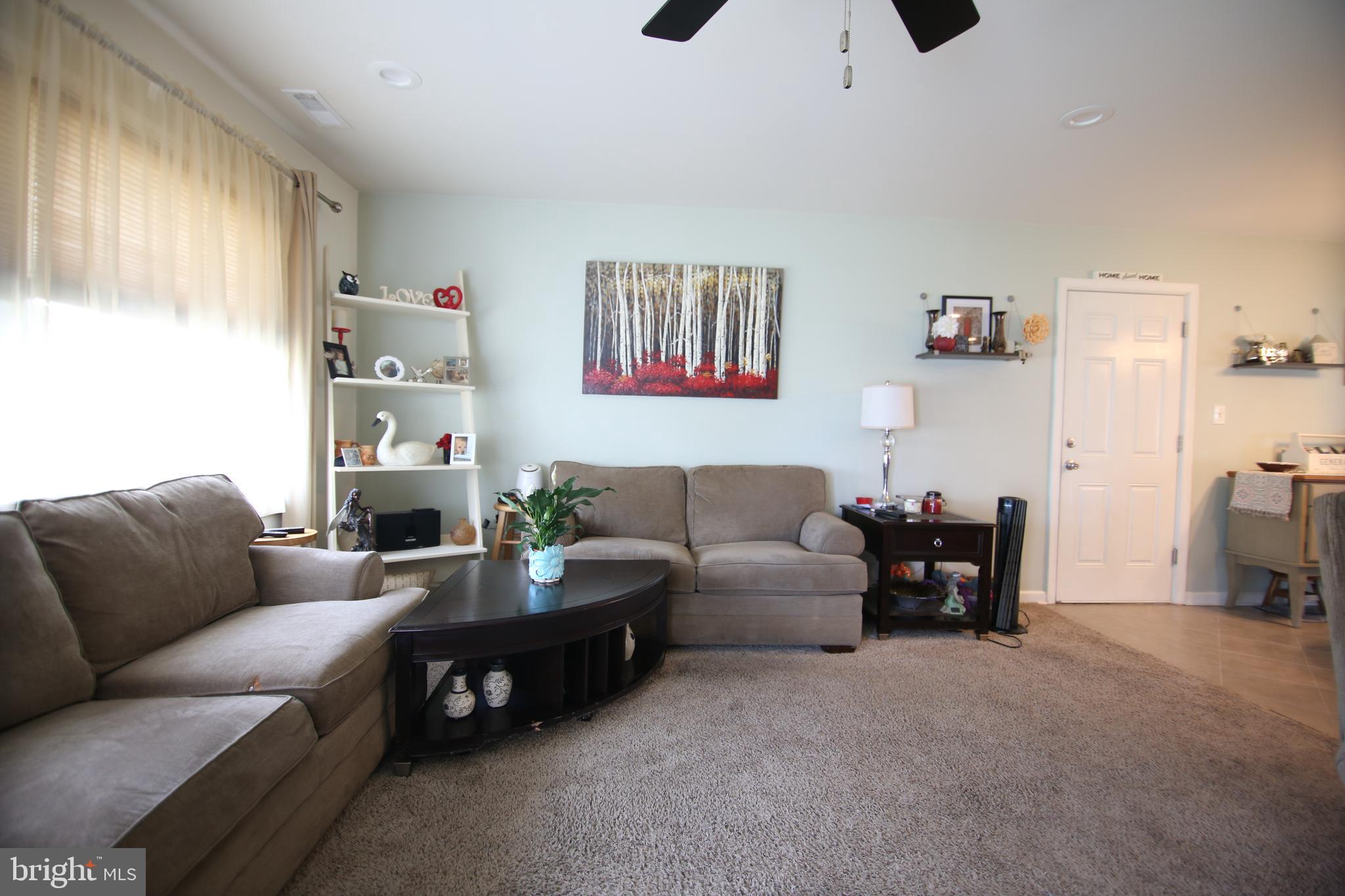 48 Candytuft Road Levittown, PA 19057 - Photo 3 of 24