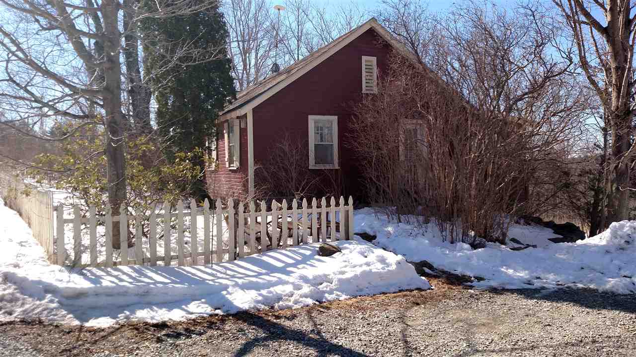 1093 Center Road Lyndeborough, NH 03082 - Photo 4 of 16 Gallery Image 4