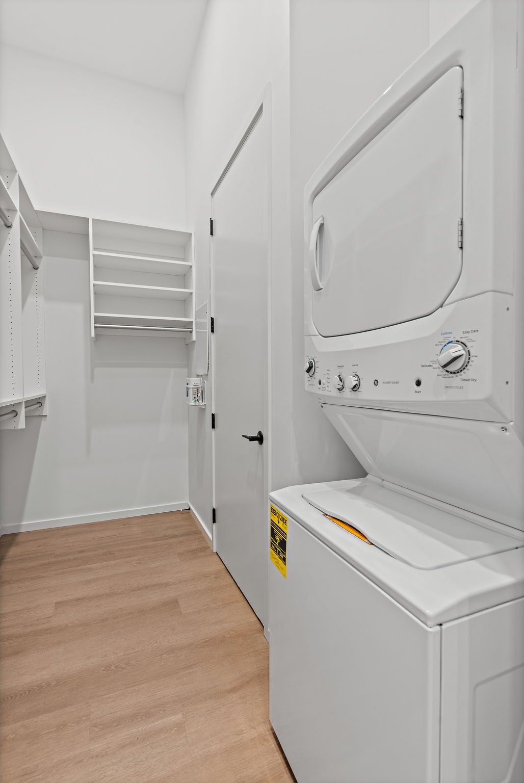 504 Merritt Avenue Nashville, TN 37203 - Photo 17 of 23 a utility room with dryer and washer