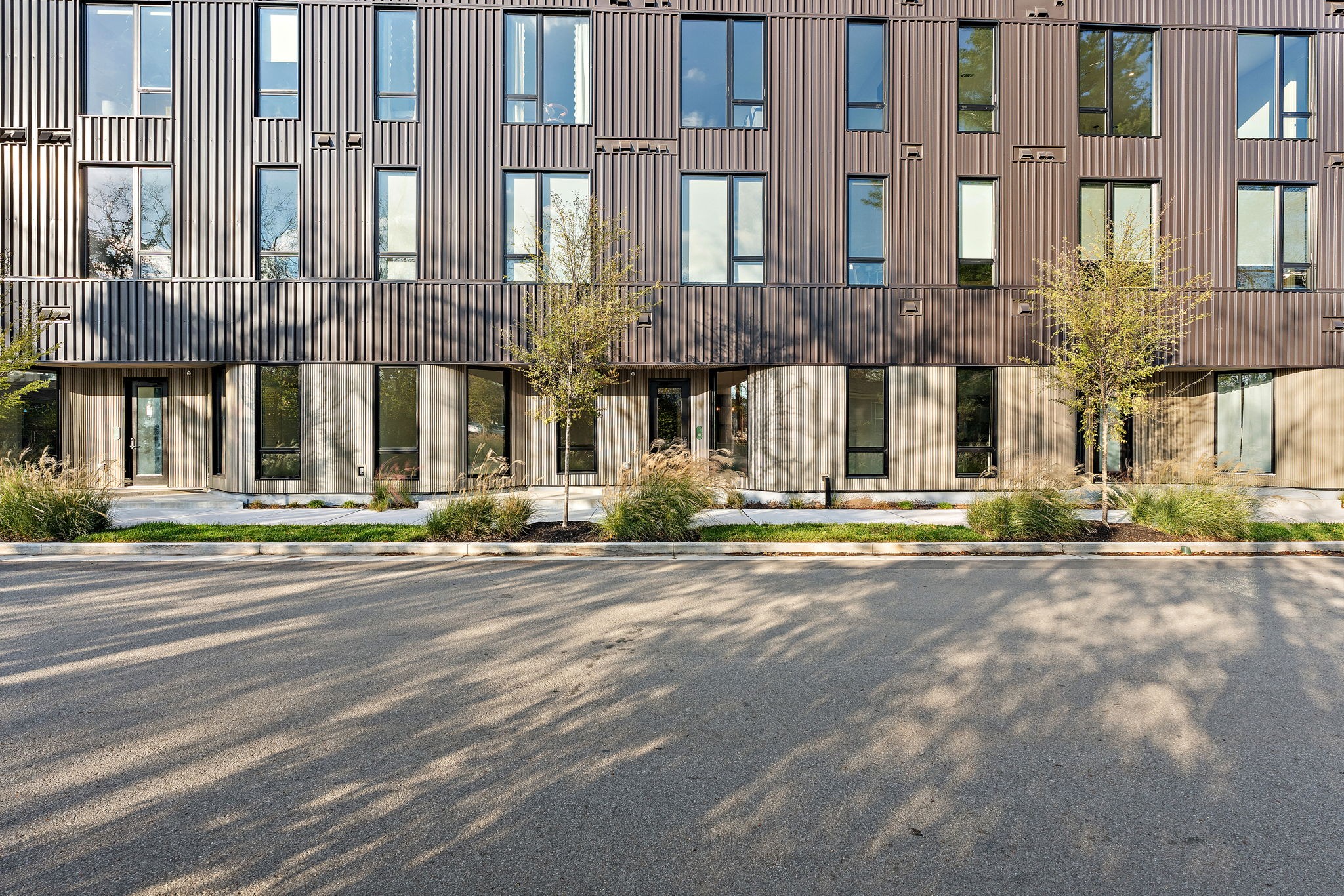 504 Merritt Avenue Nashville, TN 37203 - Photo 3 of 23 a view of a building with a street