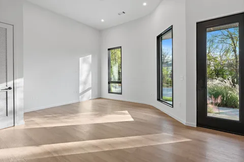 $595,000 | 504 Merritt Avenue, Nashville, TN 37203