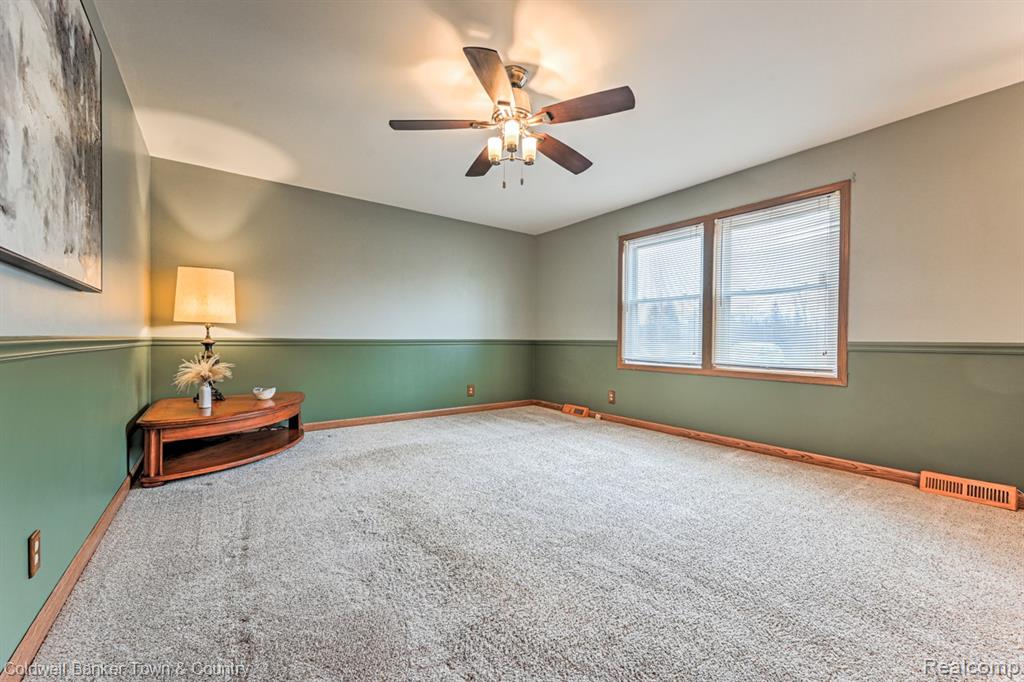 44694 Geddes Road Canton, MI 48188 - Photo 6 of 60 Gallery Image 6