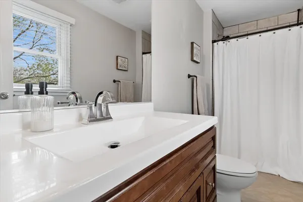 $495,000 | 535 Apache Drive, Batavia, IL 60510