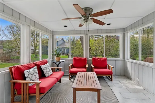 $495,000 | 535 Apache Drive, Batavia, IL 60510