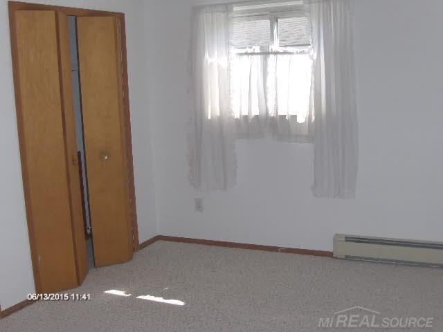 7404 Cardinal Road Lexington, MI 48450 - Photo 5 of 11 31247051-4.JPG