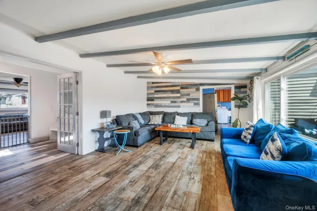 $669,000 | 24 Raynor Street, West Babylon, NY 11704