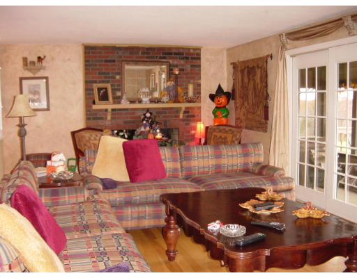241 Main Road Montgomery, MA 01085 - Photo 3 of 9