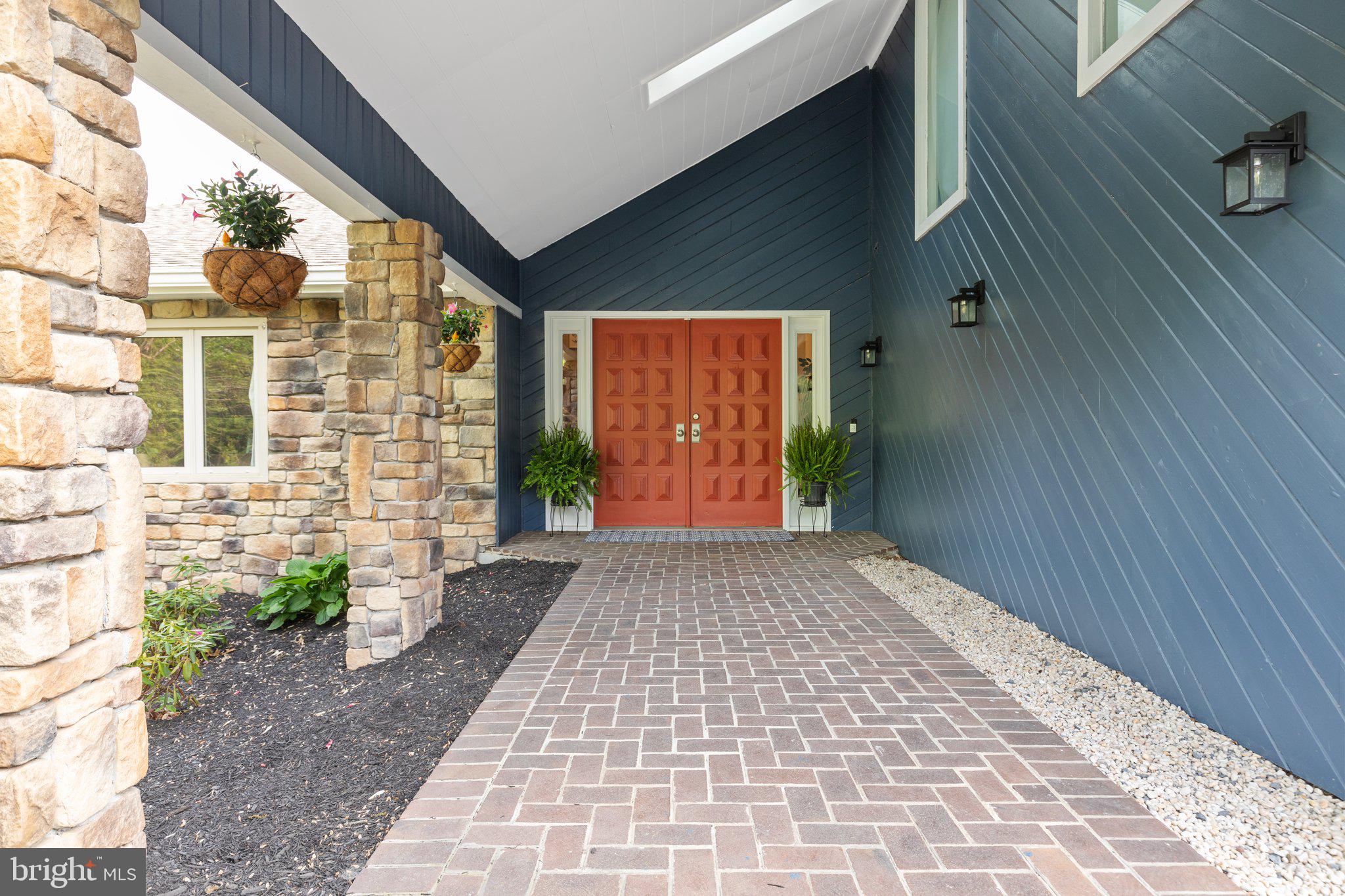 248 Fairway Circle Cross Junction, VA 22625 - Photo 5 of 66